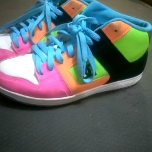 DC skate shoes 9 women's